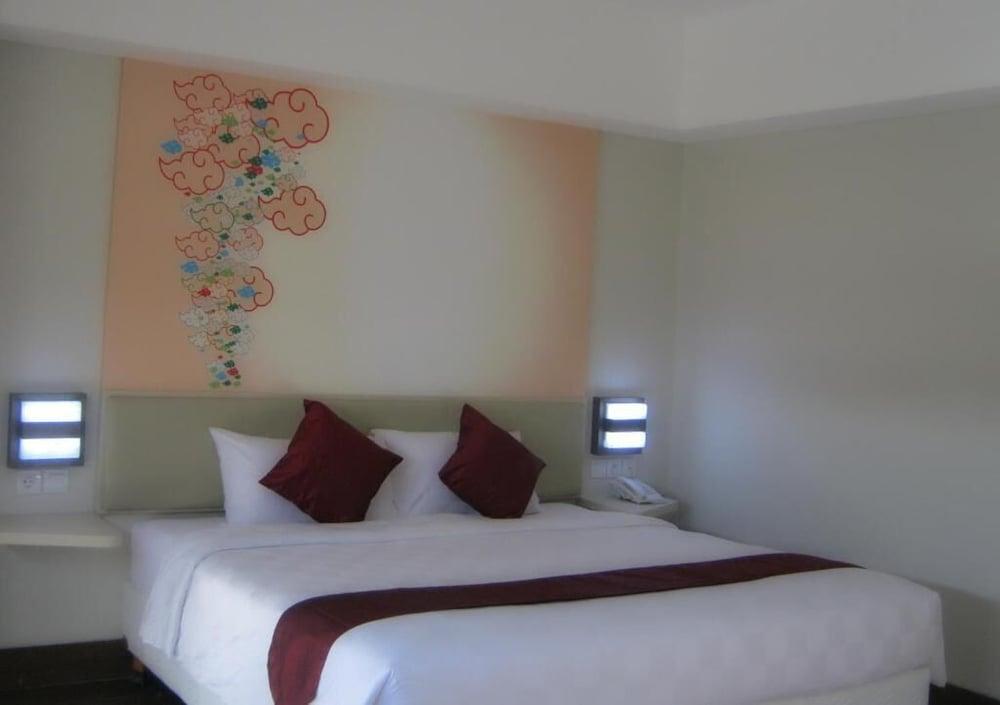 Cordela Hotel Cirebon Eksteriør bilde