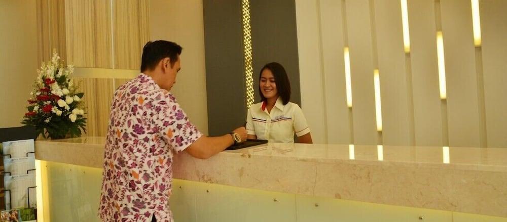 Cordela Hotel Cirebon Eksteriør bilde